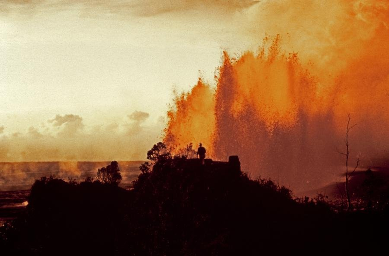 Illustration for article titled 1.774 días escupiendo lava: las espectaculares imágenes del volcán que tuvo cinco años en jaque a Hawai
